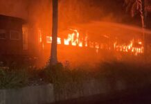 ගාල්ල දුම්රිය ස්ථානය අසල නවතා තිබූ මැදිරි දෙකක් ගින්නෙන් විනාශ වෙයි