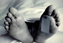 වඳින්න ගිය දේවාලය හිසට කඩා වැටෙයි