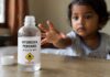 ජලය යැයි සිතා හයිඩ්රජන් පෙරොක්සයිඩ් පානය කළ තුන් හැවිරිදි දැරිය මරුට